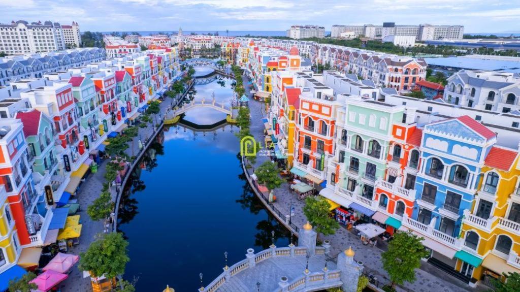 Lia Homestay Grand World Phu Quoc - Sunny Venice Apartment מראה חיצוני תמונה